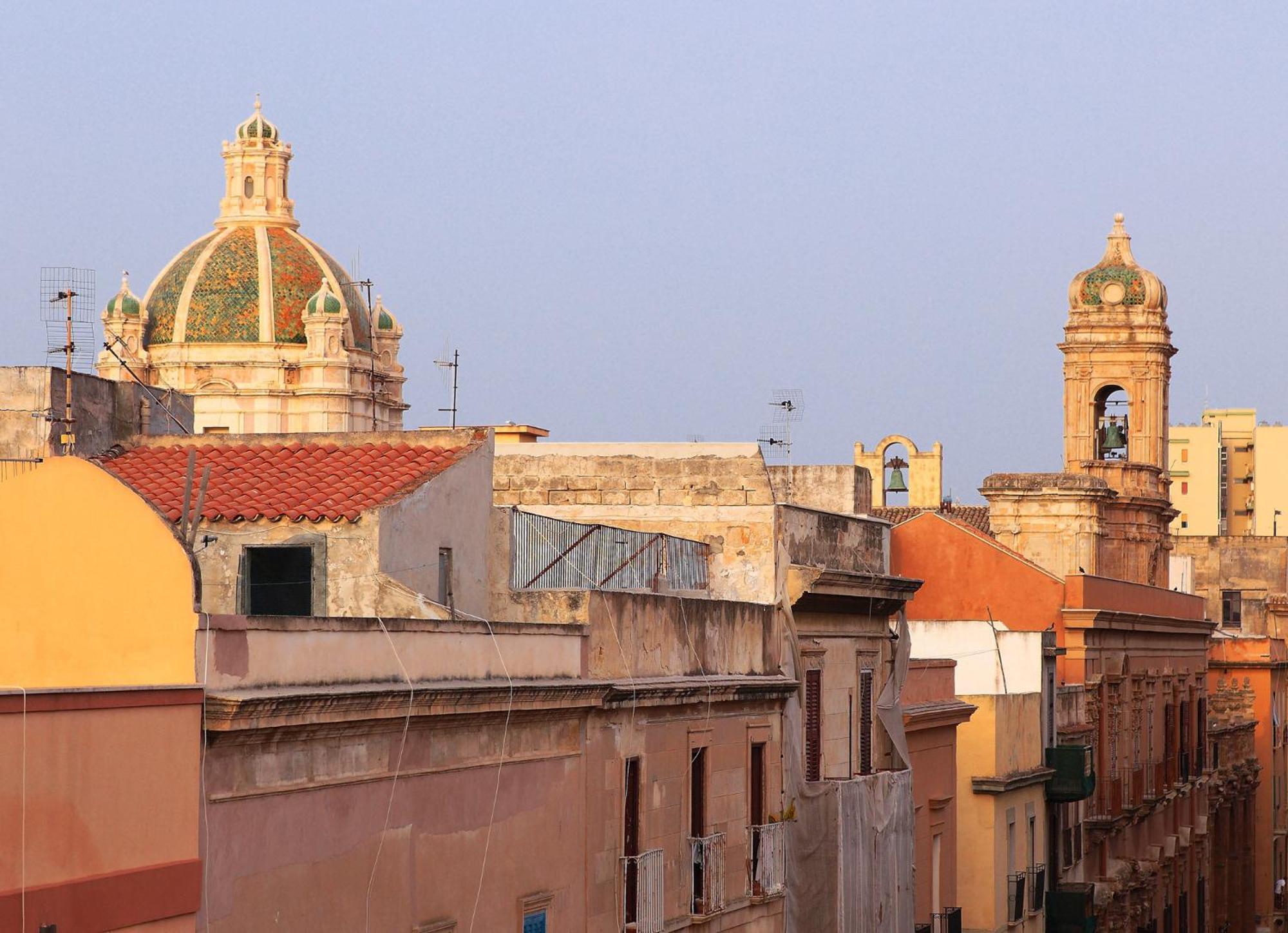 Palazzo Ossuna Trapani Exterior photo