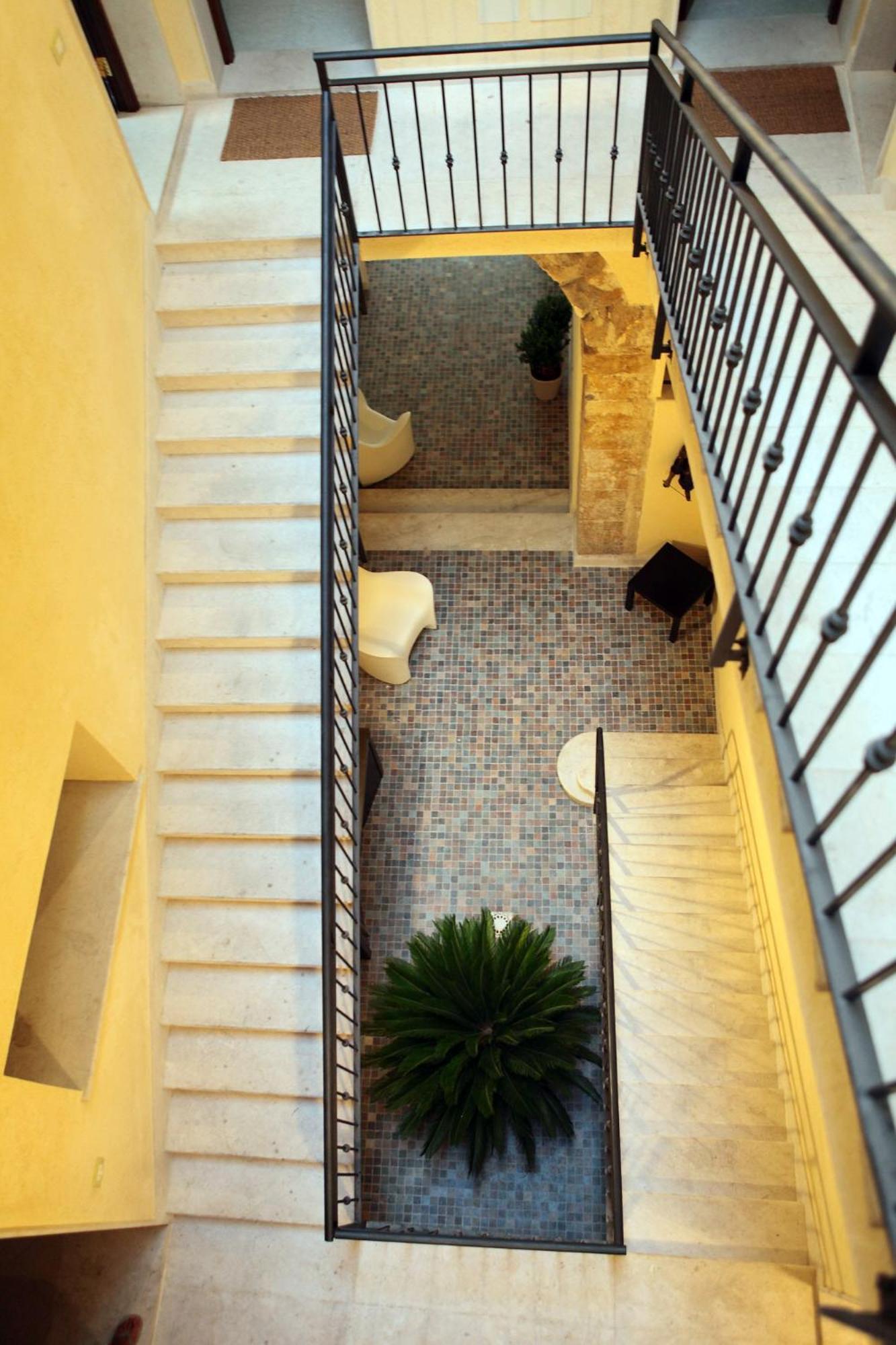 Palazzo Ossuna Trapani Exterior photo